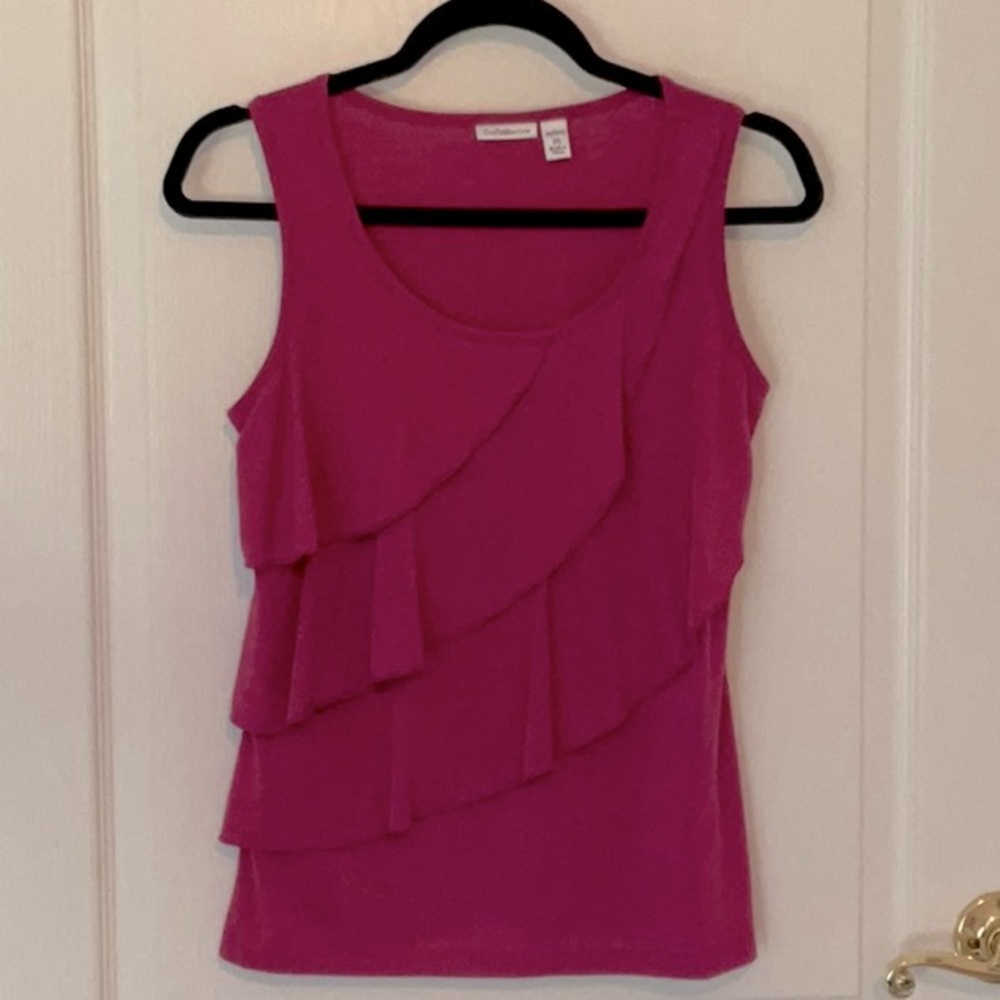 Soft sleeveless ruffled top